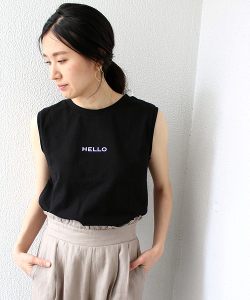 ottilie(オティーリエ)の「ちびHELLOノースリーブTシャツ(Tシャツ/カットソー・レディース・ブラック/ベージュ/グレー/オフホワイト・FREE)」の3枚目の写真