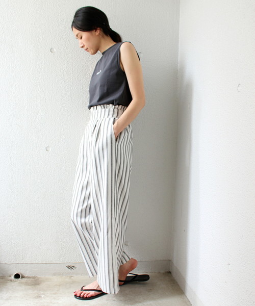 ottilie(オティーリエ)の「ちびHELLOノースリーブTシャツ(Tシャツ/カットソー・レディース・ブラック/ベージュ/グレー/オフホワイト・FREE)」の13枚目の写真