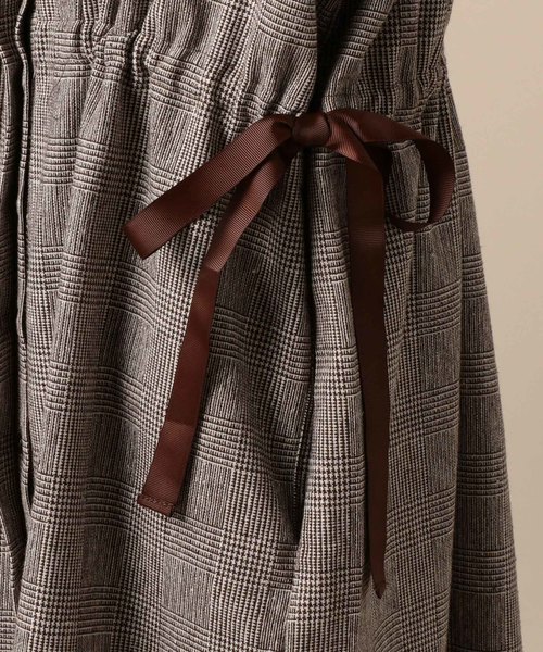 Doux archives Hamac（ドゥアルシーヴ アマーク）の「グレンチェックワンピース（ワンピース・レディース・チャコールグレー/ブラウン・MEDIUM）」の5枚目の写真
