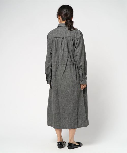 Doux archives Hamac（ドゥアルシーヴ アマーク）の「グレンチェックワンピース（ワンピース・レディース・チャコールグレー/ブラウン・MEDIUM）」の3枚目の写真