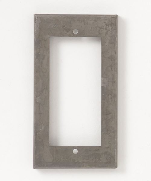 a.depeche(アデペシュ)の「iron plain switch plate wide / アイアンスウィッチプレート(インテリア雑貨・レディース・アンティークシルバー・FREE)」の2枚目の写真
