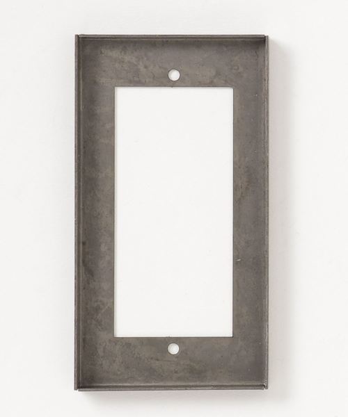 a.depeche(アデペシュ)の「iron plain switch plate wide / アイアンスウィッチプレート(インテリア雑貨・レディース・アンティークシルバー・FREE)」の3枚目の写真