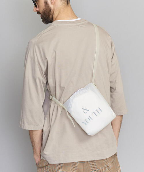 BEAUTY&YOUTH UNITED ARROWS（ビューティーアンドユースユナイテッドアローズ）の「BY PVC クリア ミニバッグ（ショルダーバッグ・メンズ・ダークグレー/オフホワイト・FREE）」の4枚目の写真