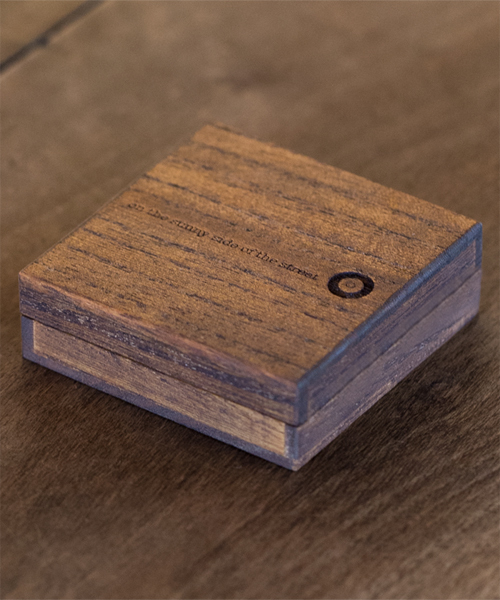 NANO universe(ナノユニバース)の「on the sunny side of the street(オン ザ サニー サイド オブ ザ ストリート)/ sunny side up Narrow Bangle(バングル/リストバンド・メンズ・シルバー・FREE)」の4枚目の写真