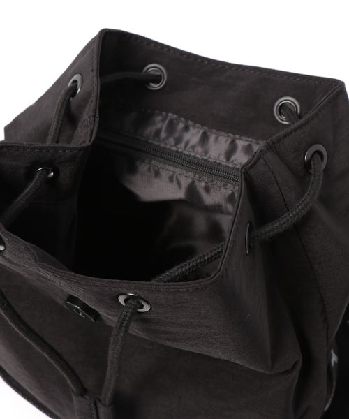 MOUSSY（マウジー）の「MINI BACKPACK（ショルダーバッグ・レディース・ブラック・FREE）」の4枚目の写真