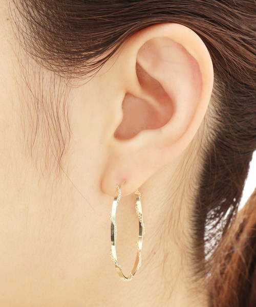 COCOSHNIK(ココシュニック)の「ラップチェーン フープピアス(小)(ピアス(両耳用)・レディース・ホワイト系その他7・00)」の6枚目の写真