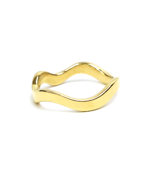 rufsh(ルフシュ)の「【rufsh/ルフシュ】stainless wave ring/ ステンレスリング RF1908CJSR01(リング・レディース・シルバー/ゴールド・#13/#11)」の5枚目の写真