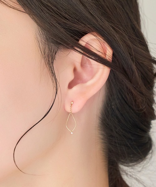 Phoebe(フィービィー)の「【K10】マーキスダイヤモンドピアス/BOX付き(ピアス(両耳用)・レディース・ゴールド・FREE)」の7枚目の写真