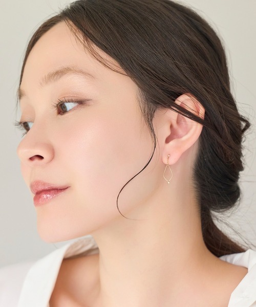 Phoebe(フィービィー)の「【K10】マーキスダイヤモンドピアス/BOX付き(ピアス(両耳用)・レディース・ゴールド・FREE)」の8枚目の写真