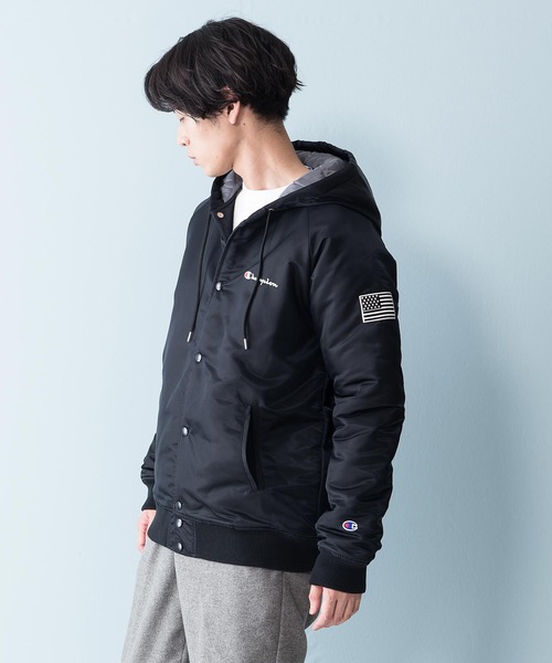 Champion(チャンピオン)の「【CHAMPION/チャンピオン】フーデッドブルゾン C3-Q605 保温性 『Thermo Lite』 フード中綿ジャケット 星条旗(ブルゾン・メンズ・ブラック/パープル/ベージュ・MEDIUM/X-LARGE/LARGE)」の6枚目の写真