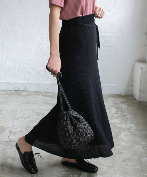 rectangle（レクタングル）の「メタリック巾着バッグ（ハンドバッグ・レディース・シルバー/ブラック・FREE）」の8枚目の写真