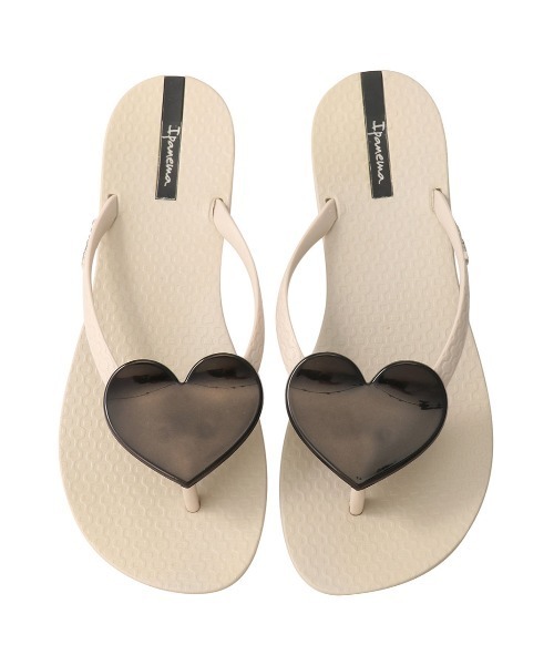 IPANEMA（イパネマ）の「IPANEMA/イパネマ レディース MAXI FASHION II/マキシファッション ２ ハート ビーチサンダル SP82120（サンダル・レディース・ブラック/グリーン系その他/ベージュ×ブラック/ピンク系その他/ブラック×シルバー/ブラウン/ブラウン系その他/ブラック×ゴールド・24.0cm/23.0cm/24.5cm/22.0cm）」の6枚目の写真