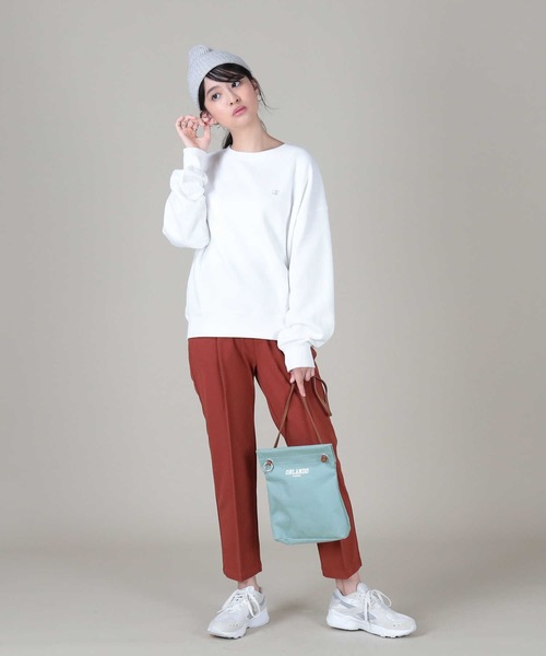 Champion(チャンピオン)の「【Champion】ワンポイントクルーネックスウェット(スウェット・レディース・ライトピンク/キナリ/ブラウン/オリーブ/ブラック/ホワイト・M/L)」の8枚目の写真