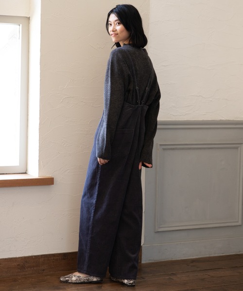 LAKOLE(ラコレ)の「コーデュロイナローストラップサロペット / LAKOLE(サロペット/オーバーオール・レディース・ベージュ/ブラック/アイボリー/ブルー・SMALL/MEDIUM)」の14枚目の写真