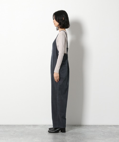LAKOLE(ラコレ)の「コーデュロイナローストラップサロペット / LAKOLE(サロペット/オーバーオール・レディース・ベージュ/ブラック/アイボリー/ブルー・SMALL/MEDIUM)」の21枚目の写真