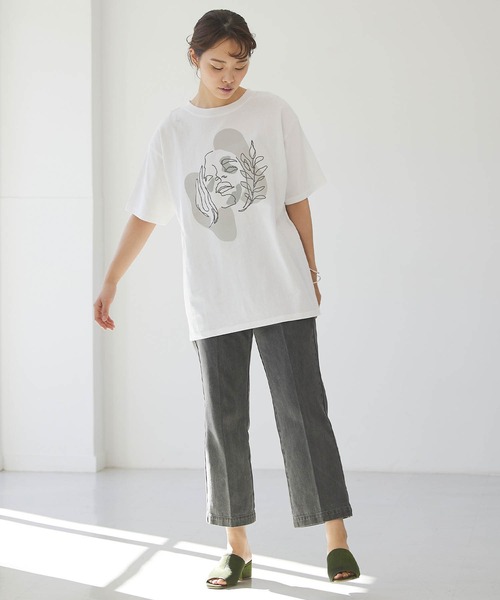 forksy.(フォルクシー)の「【forksy.】ポートフォリオグラフィック半袖Tシャツ(Tシャツ/カットソー・レディース・ホワイト/ベージュ・FREE)」の3枚目の写真