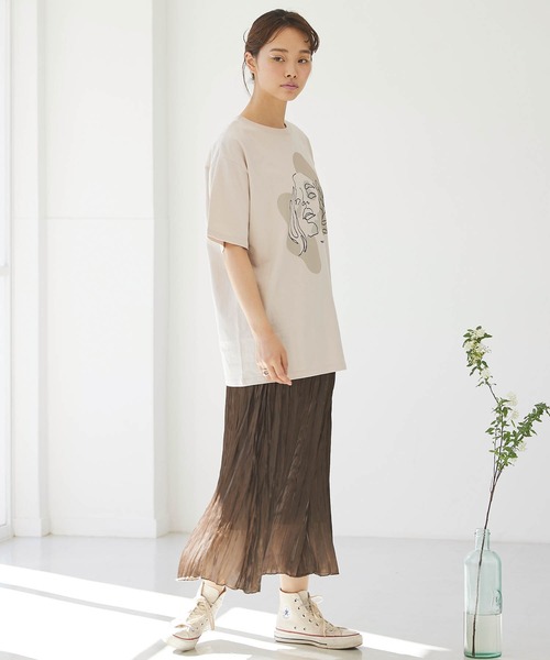 forksy.(フォルクシー)の「【forksy.】ポートフォリオグラフィック半袖Tシャツ(Tシャツ/カットソー・レディース・ホワイト/ベージュ・FREE)」の11枚目の写真