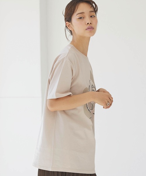 forksy.(フォルクシー)の「【forksy.】ポートフォリオグラフィック半袖Tシャツ(Tシャツ/カットソー・レディース・ホワイト/ベージュ・FREE)」の13枚目の写真