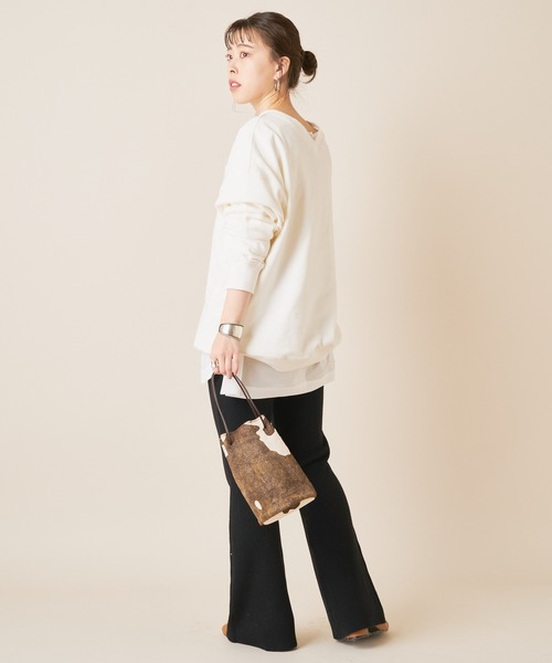 SHENERY(シーナリー)の「バックV裏毛プルオーバー(Tシャツ/カットソー・レディース・チャコールグレー/オフホワイト/ピンク・FREE)」の13枚目の写真