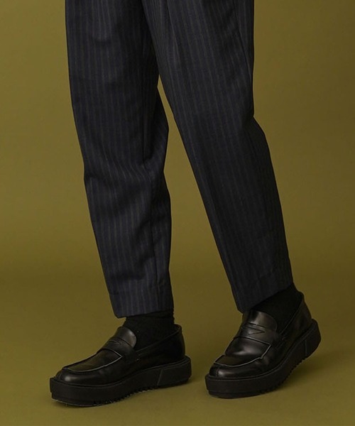 markaware(マーカウェア)の「【MARKAWARE】PEGTOP EASY TROUSERS(スラックス・メンズ・グレー/ブルー・2/1)」の7枚目の写真