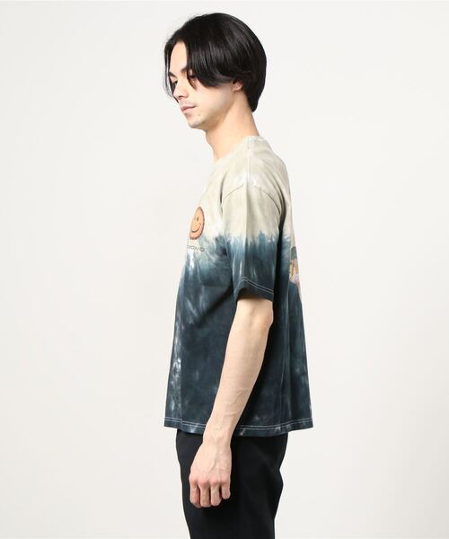 Children of the discordance（チルドレン オブ ザ ディスコ-ダンス）の「Children of the discordance/チルドレン オブ ザ ディスコーダンス/HAND DYEING AND PRINT TEE TYPE B-2（Tシャツ/カットソー・メンズ・ベージュ・2/1）」の3枚目の写真