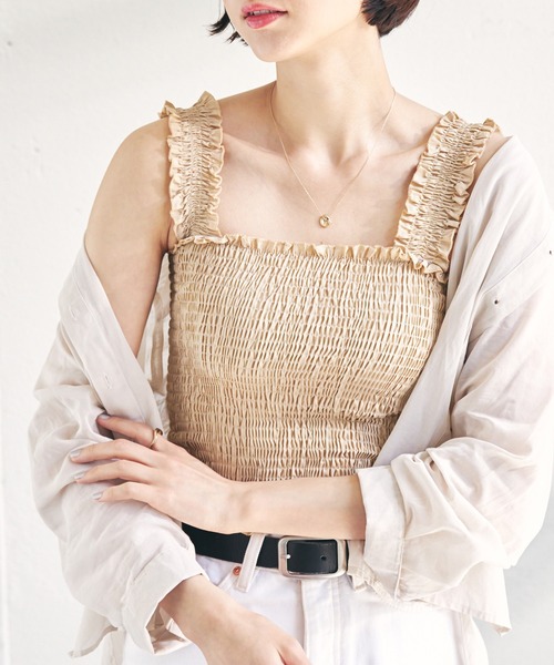 ECRIRE（エクリール）の「シャーリングキャミ（キャミソール・レディース・ブラック/ベージュ/オフホワイト/ブルー・フリー）」の4枚目の写真