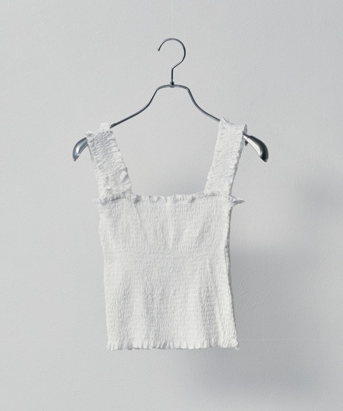 ECRIRE（エクリール）の「シャーリングキャミ（キャミソール・レディース・ブラック/ベージュ/オフホワイト/ブルー・フリー）」の22枚目の写真