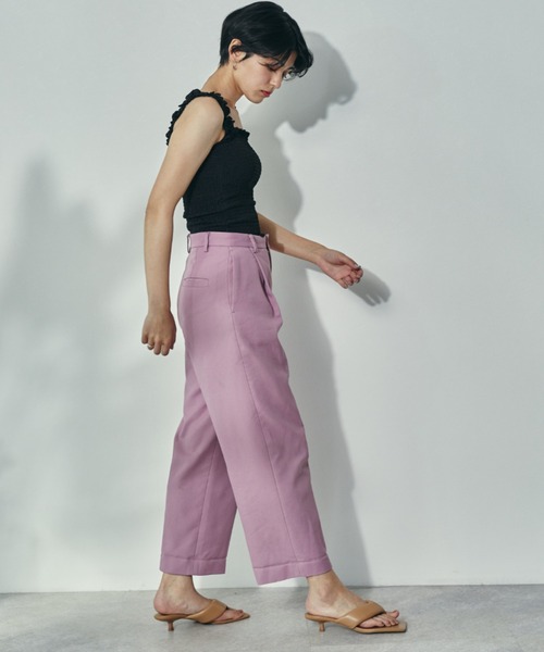 ECRIRE（エクリール）の「シャーリングキャミ（キャミソール・レディース・ブラック/ベージュ/オフホワイト/ブルー・フリー）」の14枚目の写真