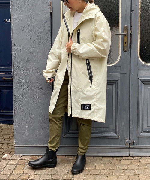 LBC（エルビーシー）の「KiU キウ レインジップアップ RAIN ZIPUP（レインコート/ポンチョ・レディース・ホワイト/ダークグリーン/パープル/ネイビー/オレンジ/ブラック・FREE）」の2枚目の写真