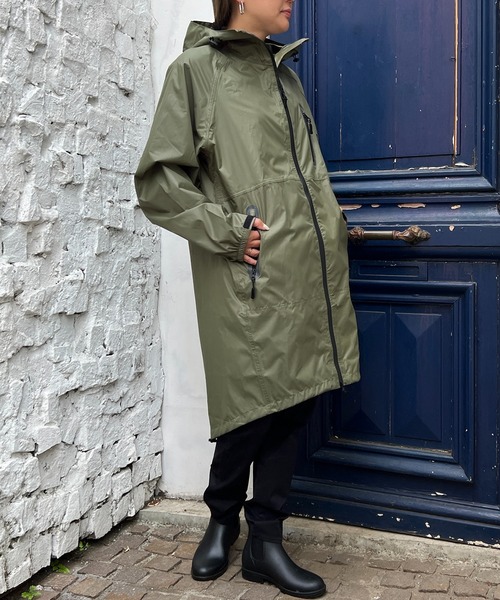 LBC（エルビーシー）の「KiU キウ レインジップアップ RAIN ZIPUP（レインコート/ポンチョ・レディース・ホワイト/ダークグリーン/パープル/ネイビー/オレンジ/ブラック・FREE）」の4枚目の写真