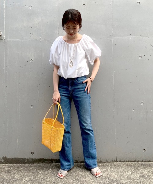 SHENERY（シーナリー）の「ボリュームショートブラウス（シャツ/ブラウス・レディース・グレー/オフホワイト・FREE）」の5枚目の写真