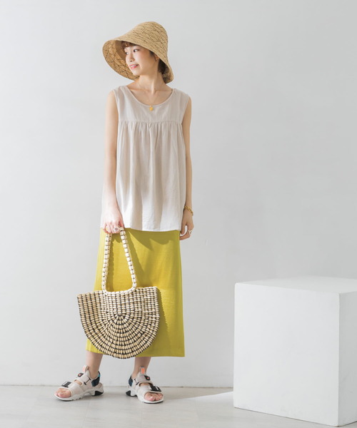 URBAN RESEARCH(アーバンリサーチ)の「楊柳ギャザーノースリーブブラウス(Tシャツ/カットソー・レディース・ブラック/オレンジ/アイボリー・FREE)」の21枚目の写真