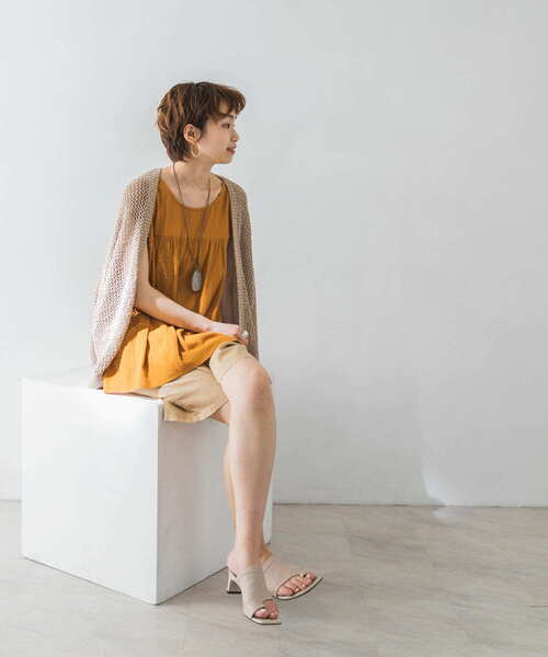 URBAN RESEARCH(アーバンリサーチ)の「楊柳ギャザーノースリーブブラウス(Tシャツ/カットソー・レディース・ブラック/オレンジ/アイボリー・FREE)」の15枚目の写真