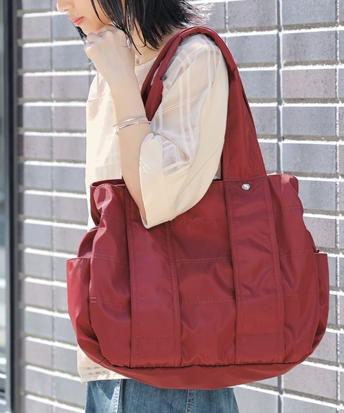 osharewalker（オシャレウォーカー）の「【廃盤】『ポリエステルツイルBIGトートバッグ』（トートバッグ・レディース・ブラック/グレイッシュブルー/グレー/レッド/カーキ・FREE）」の5枚目の写真