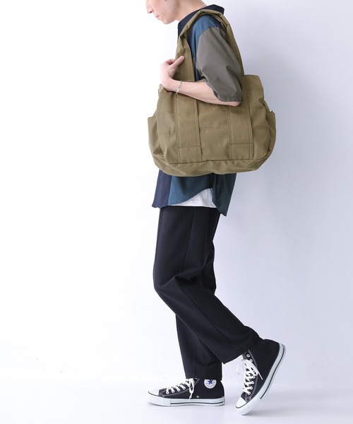 osharewalker（オシャレウォーカー）の「【廃盤】『ポリエステルツイルBIGトートバッグ』（トートバッグ・レディース・ブラック/グレイッシュブルー/グレー/レッド/カーキ・FREE）」の14枚目の写真