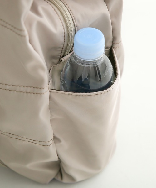 osharewalker（オシャレウォーカー）の「【廃盤】『ポリエステルツイルBIGトートバッグ』（トートバッグ・レディース・ブラック/グレイッシュブルー/グレー/レッド/カーキ・FREE）」の16枚目の写真