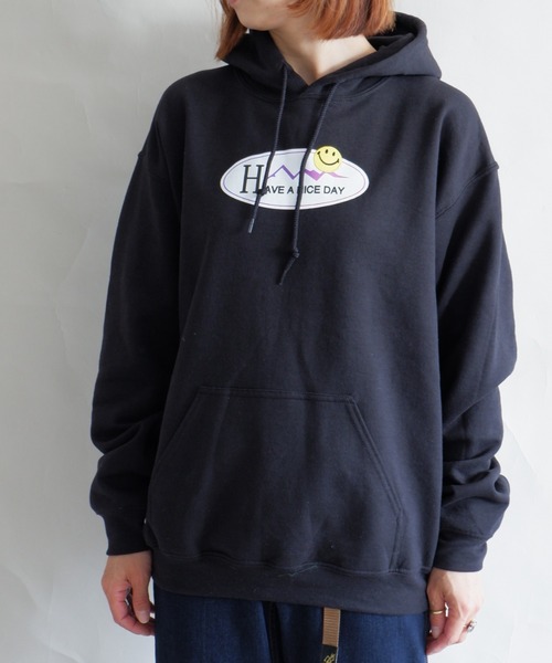 MANASTASH/マナスタッシュ　W´s SMILE EMB HOODIE　ウィメンズ　スマイル　エンブレム　フーディー　パーカー