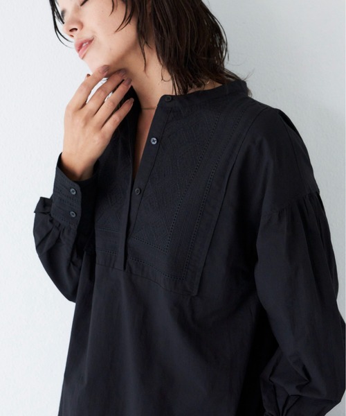 Auntie Rosa Holiday(アンティローザホリデー)の「スクエア刺繍ブラウス(シャツ/ブラウス・レディース・ブラック/ブルー/グリーン・FREE)」の6枚目の写真