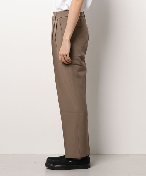 INTERPLAY（インタープレイ）の「【INTERPLAY】 ルーズ2タックパンツ（スラックス・メンズ・グレイッシュベージュ/ブラック・LARGE/X-LARGE/MEDIUM/SMALL）」の19枚目の写真