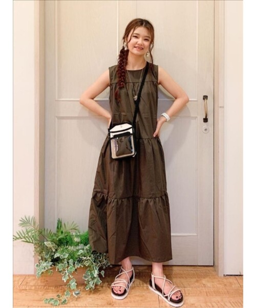 Cutie Blonde(キューティーブロンド)の「◆【S-L】ティアードロングワンピース(ワンピース・レディース・ブラック系1/カーキ/ブラック・02/01/03)」の9枚目の写真