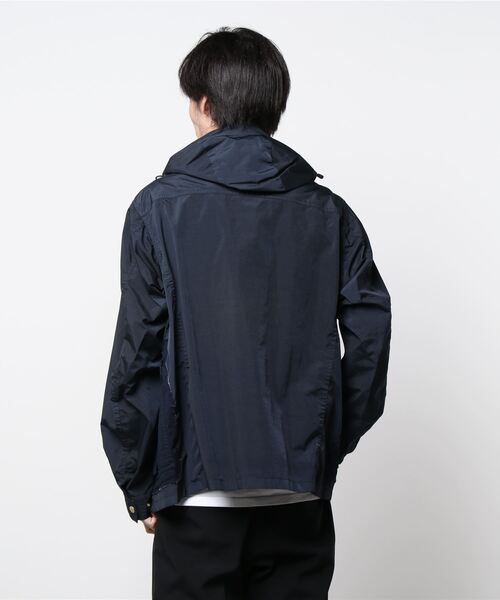 TATRAS（タトラス）の「TATRAS(タトラス)COLLECTION LINE 3LAYER NYLON