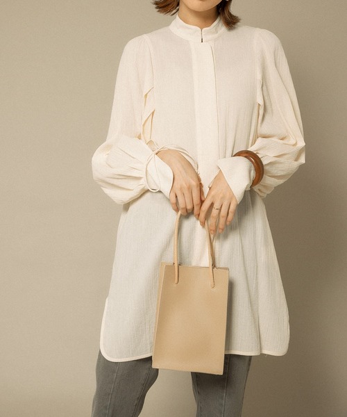 KBF（ケイビーエフ）の「スタンドネックボリュームスリーブシャツ（シャツ/ブラウス・レディース・ブラック/アイボリー/ボルドー・ONE）」の11枚目の写真