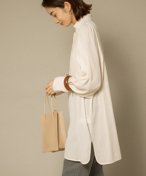 KBF（ケイビーエフ）の「スタンドネックボリュームスリーブシャツ（シャツ/ブラウス・レディース・ブラック/アイボリー/ボルドー・ONE）」の8枚目の写真