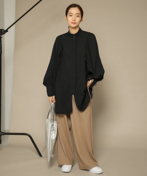 KBF（ケイビーエフ）の「スタンドネックボリュームスリーブシャツ（シャツ/ブラウス・レディース・ブラック/アイボリー/ボルドー・ONE）」の12枚目の写真