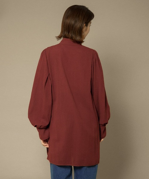 KBF（ケイビーエフ）の「スタンドネックボリュームスリーブシャツ（シャツ/ブラウス・レディース・ブラック/アイボリー/ボルドー・ONE）」の19枚目の写真