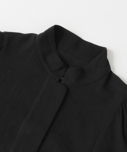 KBF（ケイビーエフ）の「スタンドネックボリュームスリーブシャツ（シャツ/ブラウス・レディース・ブラック/アイボリー/ボルドー・ONE）」の14枚目の写真