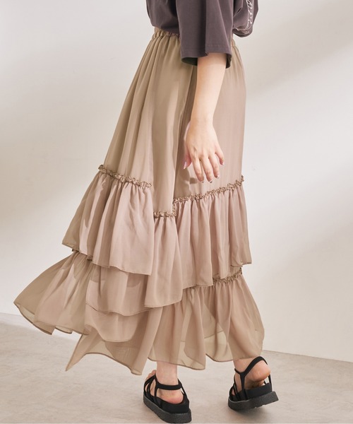 OLIVE des OLIVE(オリーブデオリーブ)の「ランダムティアードスカート(スカート・レディース・オフホワイト/サックスブルー/ライトブラウン・FREE)」の5枚目の写真