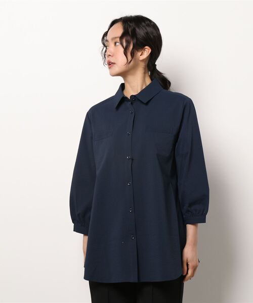 GGD（ジージーディー）の「ストライプリップルストレッチシャツ（シャツ/ブラウス・レディース・ベージュ/ネイビー・M/L/LL）」の2枚目の写真