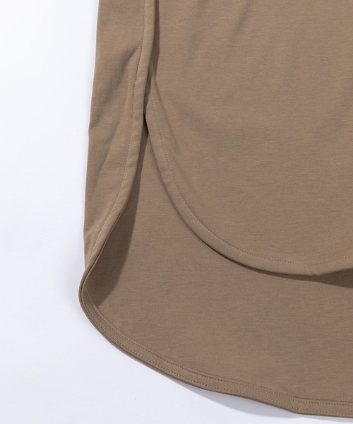 SAISON DE PAPILLON(セゾンドパピヨン)の「ビッグシルエットラウンドネックカットソー(Tシャツ/カットソー・レディース・ベージュ/ブラック/ホワイト/チャコール・M/L/S)」の11枚目の写真