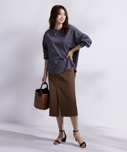 SAISON DE PAPILLON(セゾンドパピヨン)の「ビッグシルエットラウンドネックカットソー(Tシャツ/カットソー・レディース・ベージュ/ブラック/ホワイト/チャコール・M/L/S)」の19枚目の写真